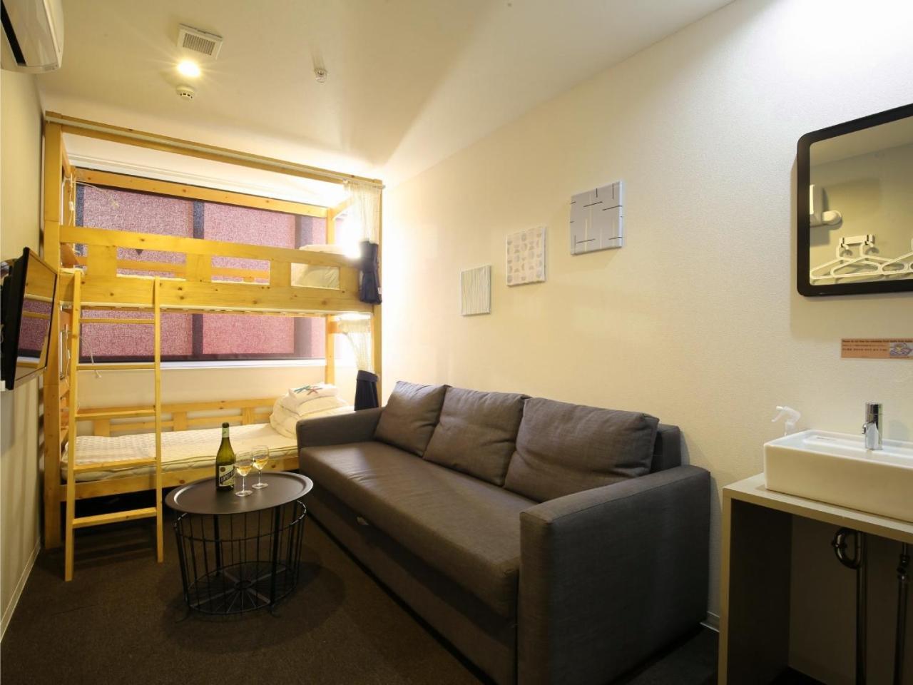 Very Hostel Namba Osaka Exterior photo